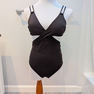 Lands End NWOT Black Strappy One-Piece Swimsuit - Fits Like Size 8 (Size is 12)